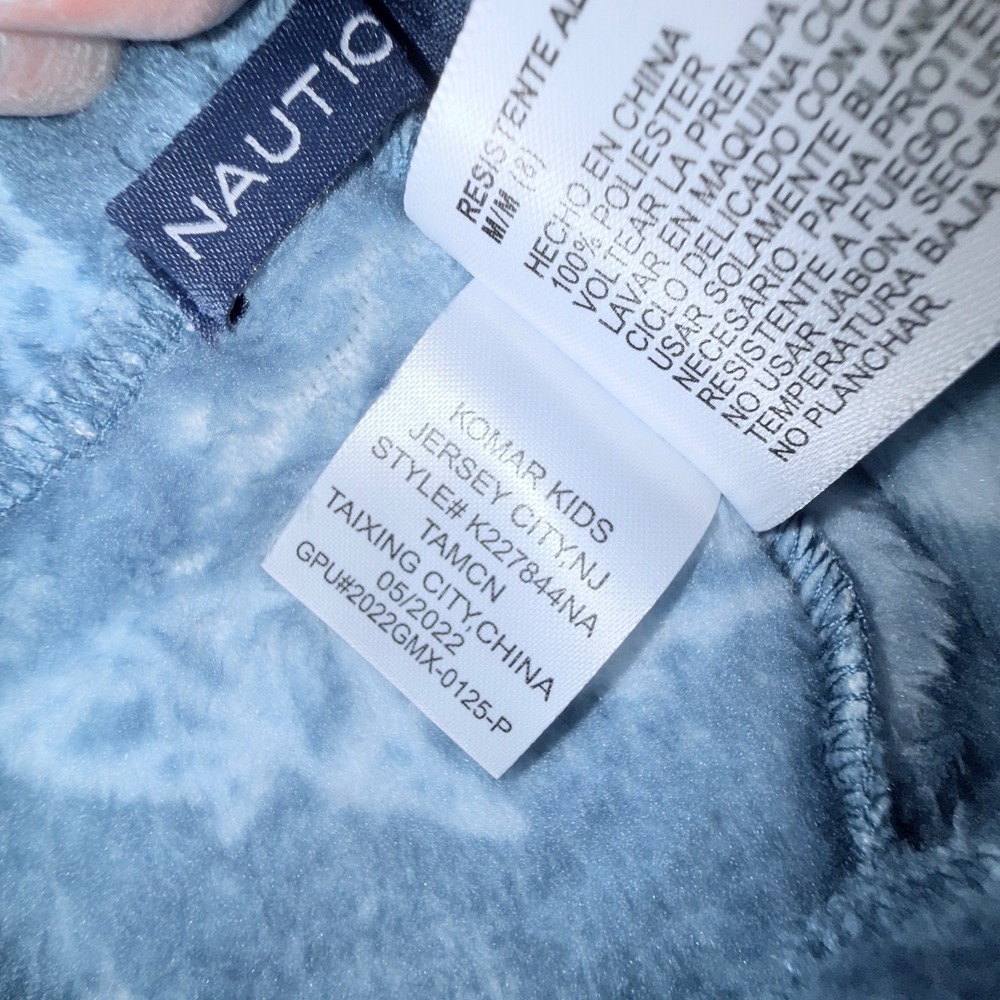 Nautica Pajama Set Kids Size 8 Blue Grey New Shark Print Fleece Sleepwear 2pc - Picture 10 of 10